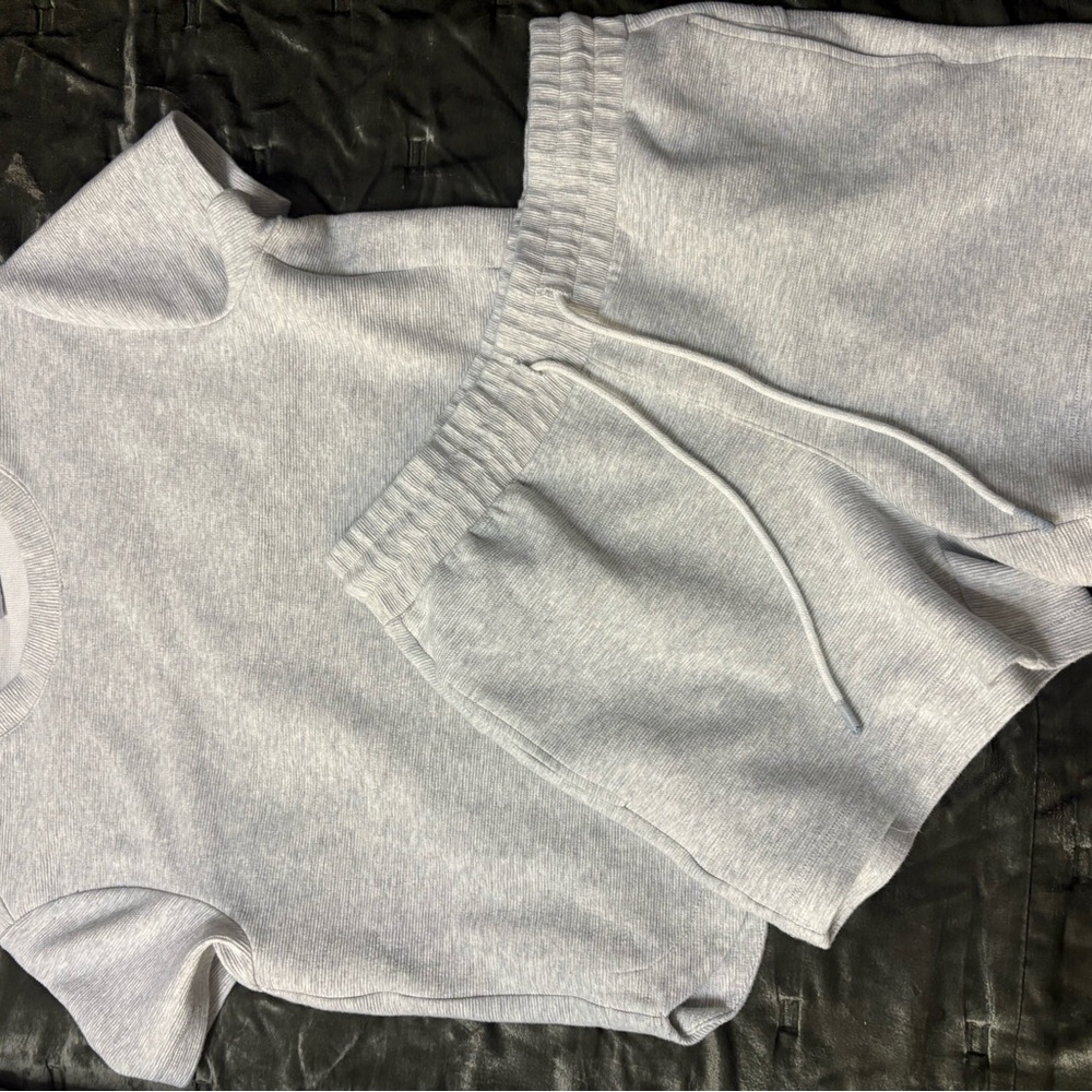 Te Verde Gray Short Sleeve T-Shirt and Short
